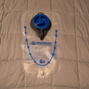 Hydration Reservoir with Blue Cap